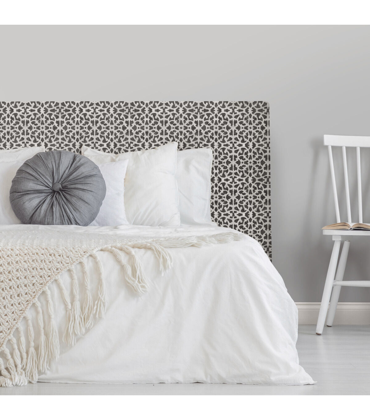 RoomMates Wallpaper Black & White Scroll Gate