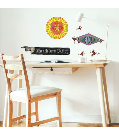 RoomMates Wall Decals Harry Potter Signs