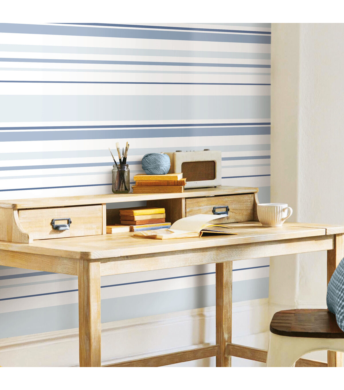 RoomMates Wallpaper Blue Stripes
